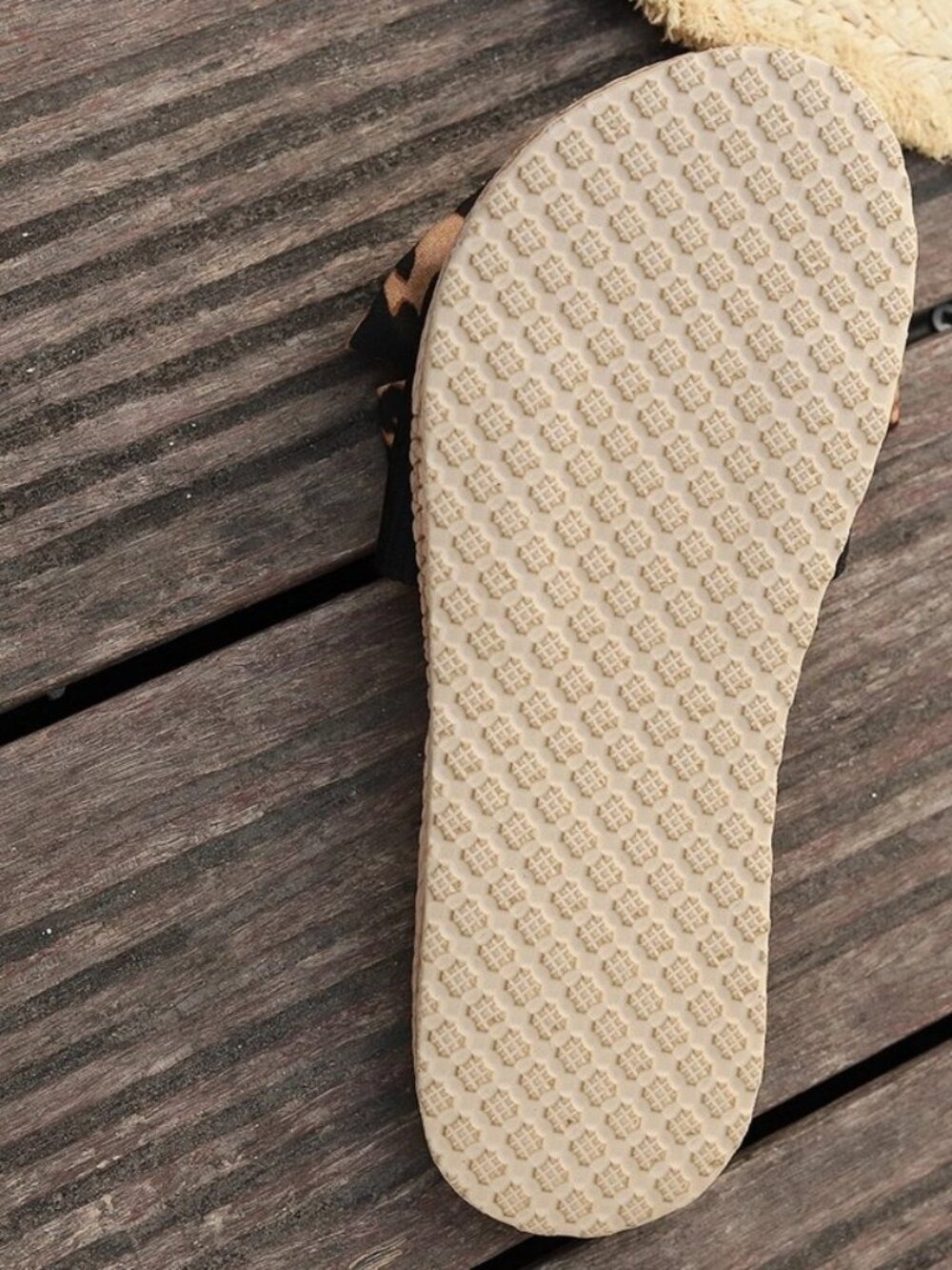 Leopard Print Bow Decor Flip-Flops Flat Sandals 7-9 - Picture 2 of 7